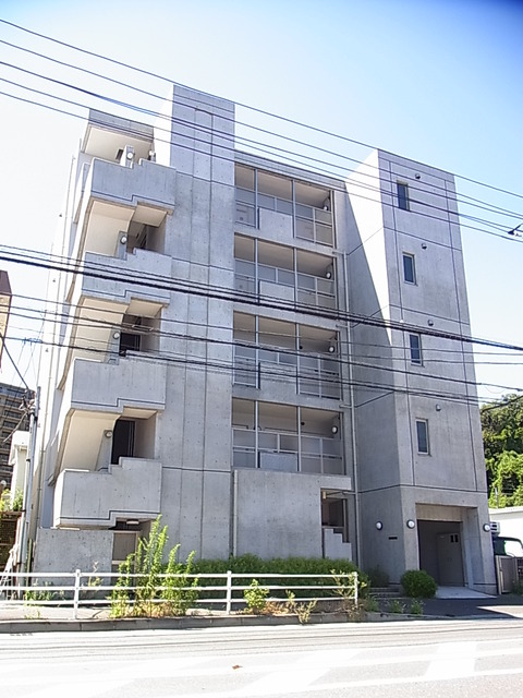 建物外観　コンクリート打ち放しのオシャレな外観
