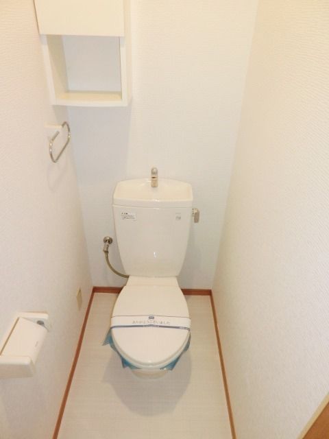 トイレ　清潔感のあるトイレです