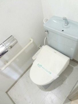 トイレ　コンパクトで使いやすいトイレです
