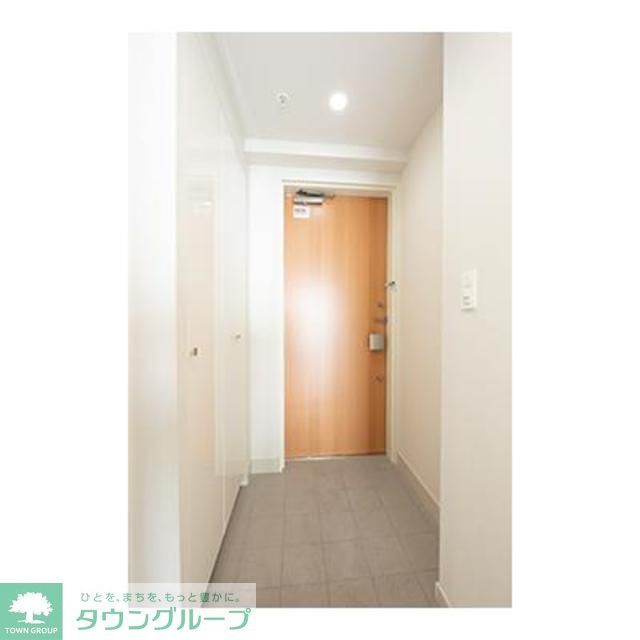 玄関　※写真は同タイプ住戸です。