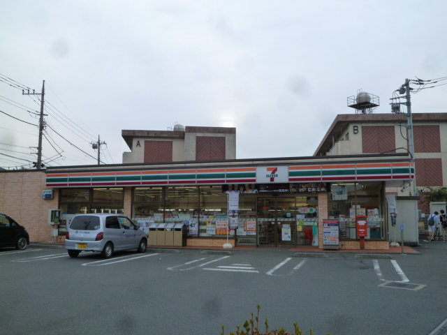 コンビニ　セブンイレブン 厚木飯山黄金原店（コンビニ）まで796m