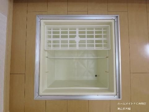収納　床下収納