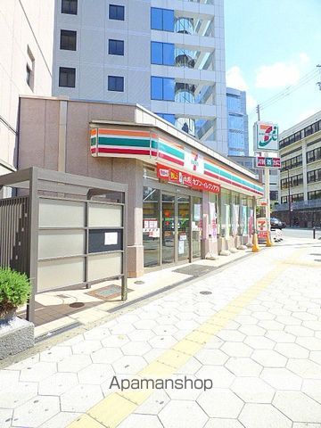 コンビニ　セブンイレブン（コンビニ）まで130m