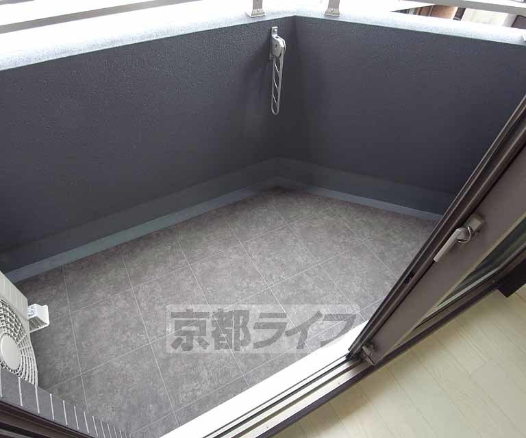 バルコニー　きれいなバルコニーです。