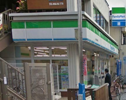 コンビニ　ファミリーマート鵠沼海岸店（コンビニ）まで866m
