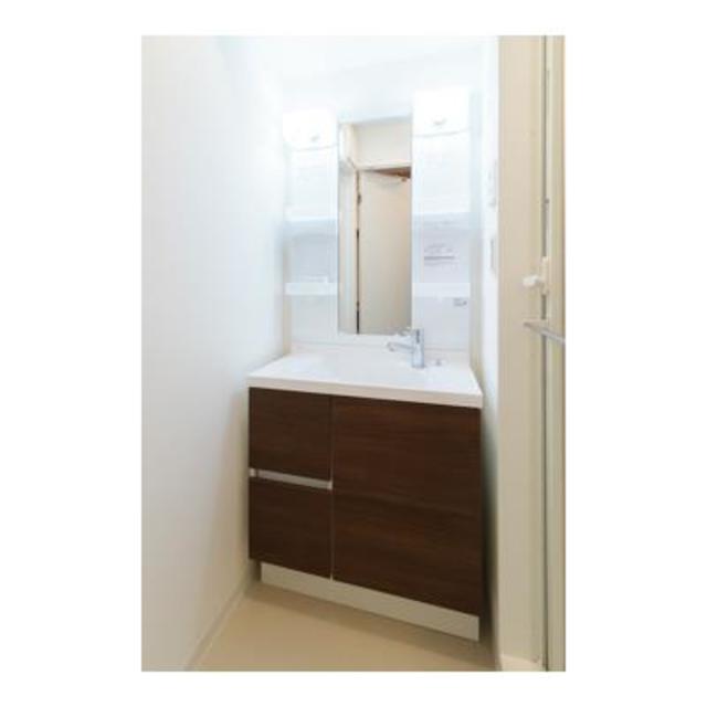 洗面設備　※写真は同タイプ住戸です。