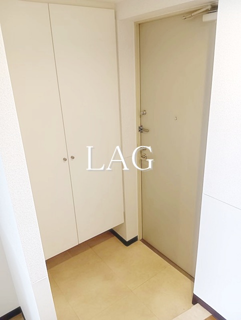 玄関　玄関です。