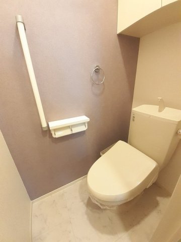 トイレ　清潔感のあるトイレです