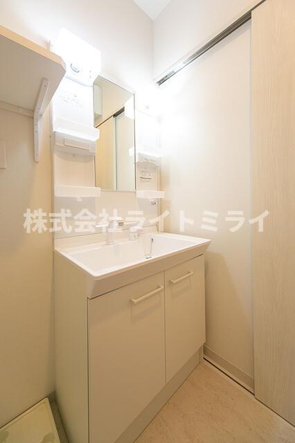 洗面設備　※写真は同タイプ住戸です。
