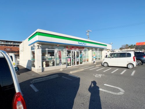 コンビニ　ファミリーマート 刈谷港町店（コンビニ）まで871m
