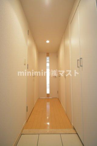 玄関　※別号室参考写真