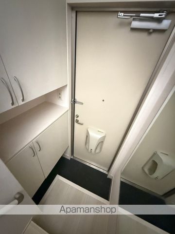 ゴールデンハイツ黒髪IIの玄関写真
