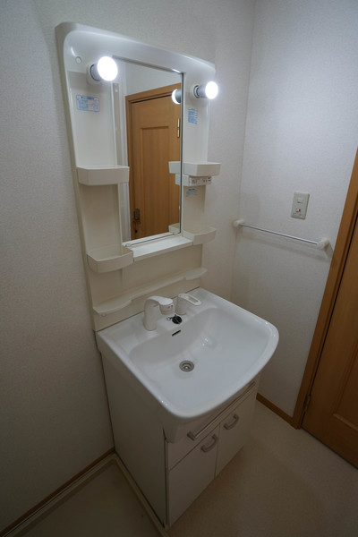 洗面設備　同じ建物の別の部屋