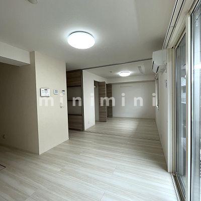 居室・リビング　※写真は別号室のものですので現状優先とさせていただきます