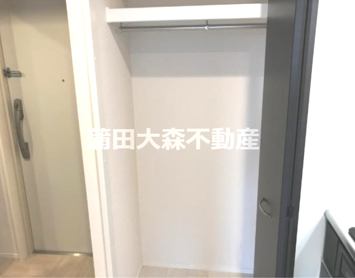 その他設備　キッチン横の収納スペース