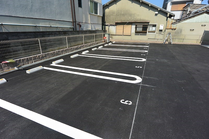 駐車場　駐車場