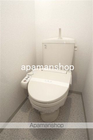 地下鉄御堂筋線 心斎橋駅 徒歩7分 15階建 築23年のトイレ写真