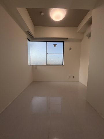 ロイヤルパレスの居間写真