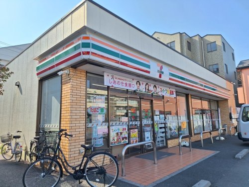 コンビニ　セブンイレブン足立皿沼農協前店（コンビニ）まで564m