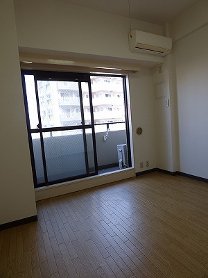 ストークプラザ武蔵小山の居間写真
