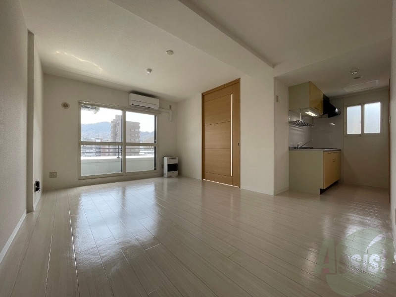 居室・リビング　広くてキレイなお部屋が広がっていて、充実した生活が送れそう。