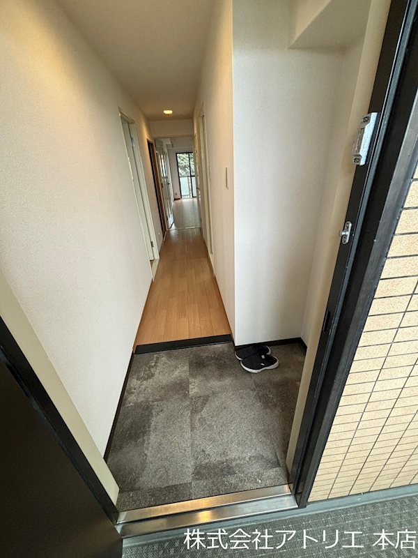 メゾンエトワールの玄関写真