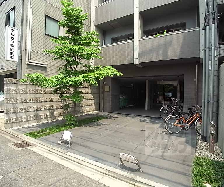 CITY SPIRE烏丸御池の外観写真