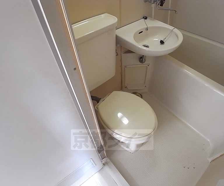 トイレ　清潔感のあるトイレです。