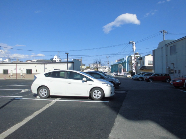 【いわき市平のマンションの駐車場】