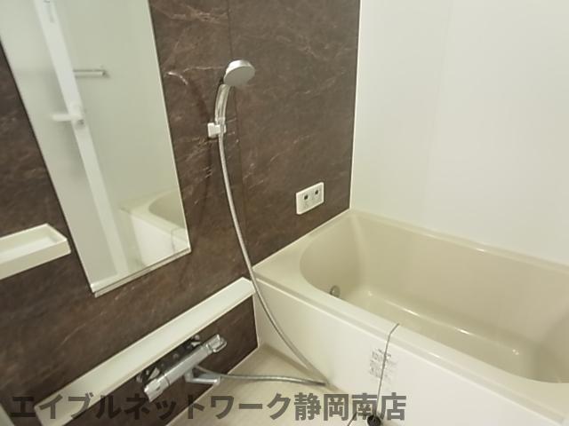 バス・シャワールーム　日々の暮らしに欠かせないお風呂です
