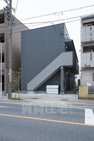 名古屋市南区道徳通のアパートの建物外観
