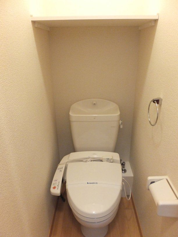 【レオパレスアウトゥーノのトイレ】