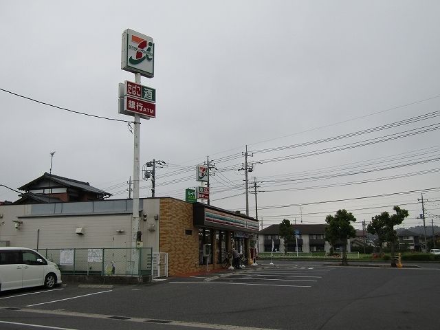 コンビニ　セブンイレブン新茂原店（コンビニ）まで850m