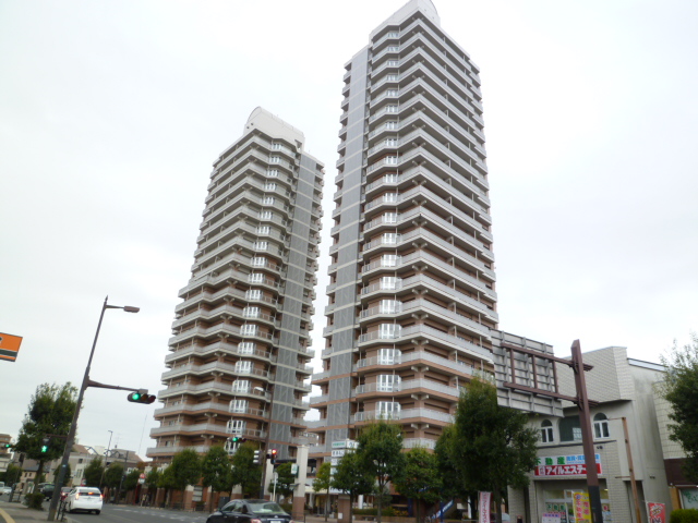 ツインタワー広瀬川春圃の建物外観