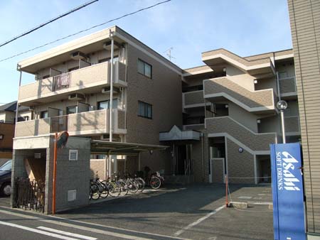 岸和田市南上町のマンションの建物外観