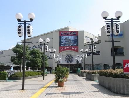 【堺市西区鶴田町のアパートのショッピングセンター】