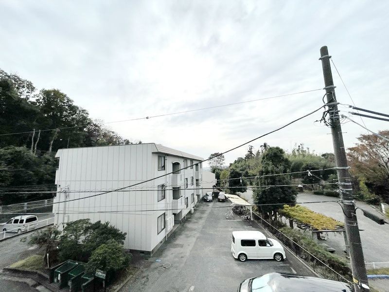 【横浜市戸塚区下倉田町のマンションの眺望】