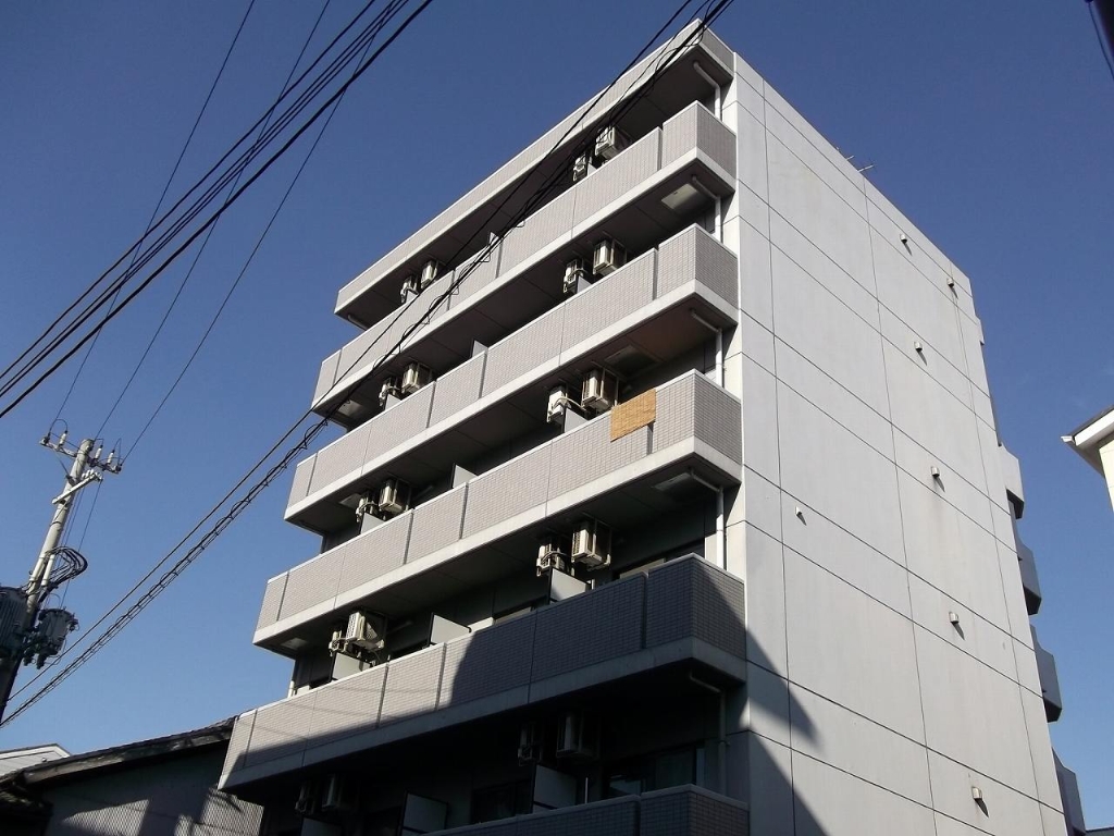 大阪市東成区大今里南のマンションの建物外観