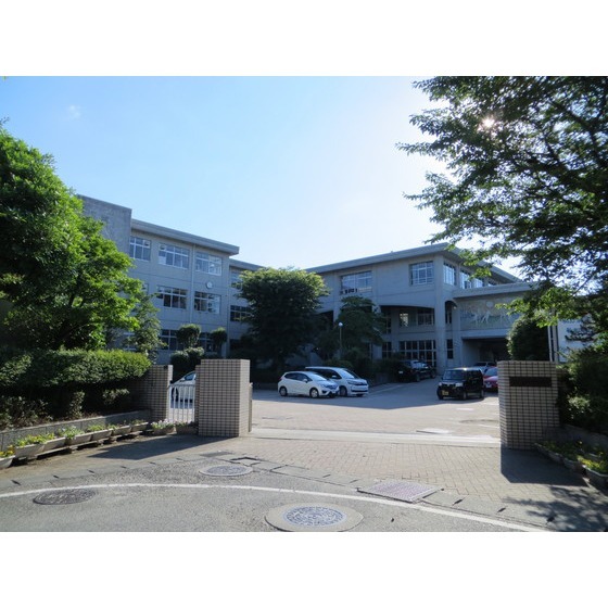 中学校　熊本市立清水中学校（中学校）まで851m