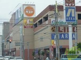 ショッピングセンター　Soleil西代（ショッピングセンター）まで582m