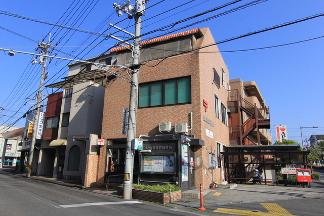 郵便局　松山湯渡町郵便局（郵便局）まで504m