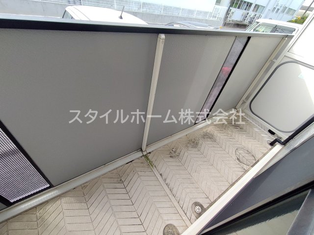 バルコニー　別部屋写真です。