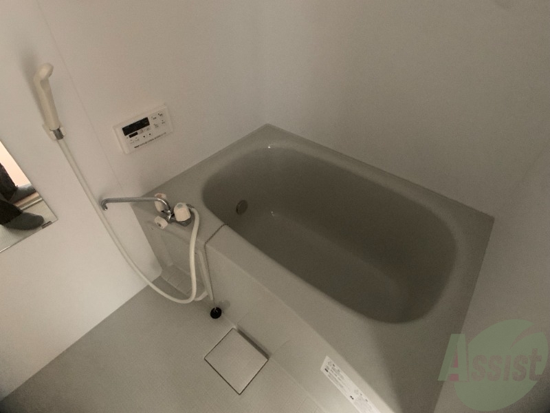 バス・シャワールーム　バスルームは一日の疲れを癒す大切な場所です。