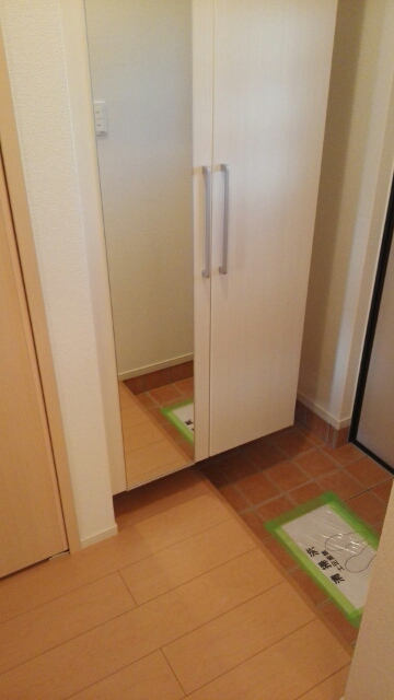 エントランス　エントランス