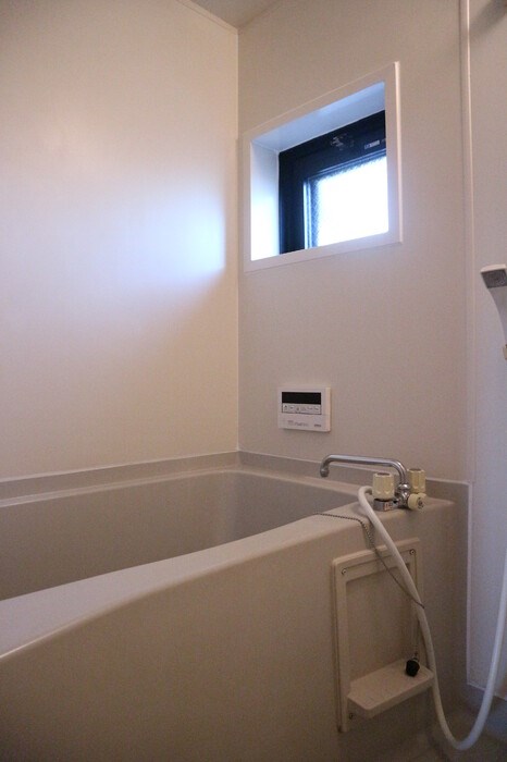 バス・シャワールーム　追い炊き機能付きお風呂