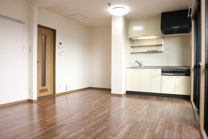 居室・リビング　12帖のLDK