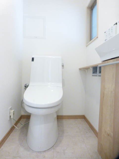 トイレ　トイレ