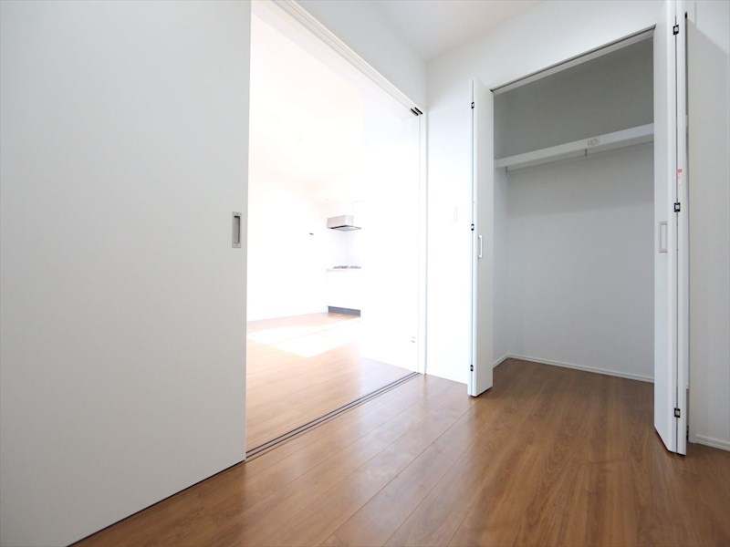 その他部屋・スペース　洋室3.7帖　クローゼット付（収納充実してます）