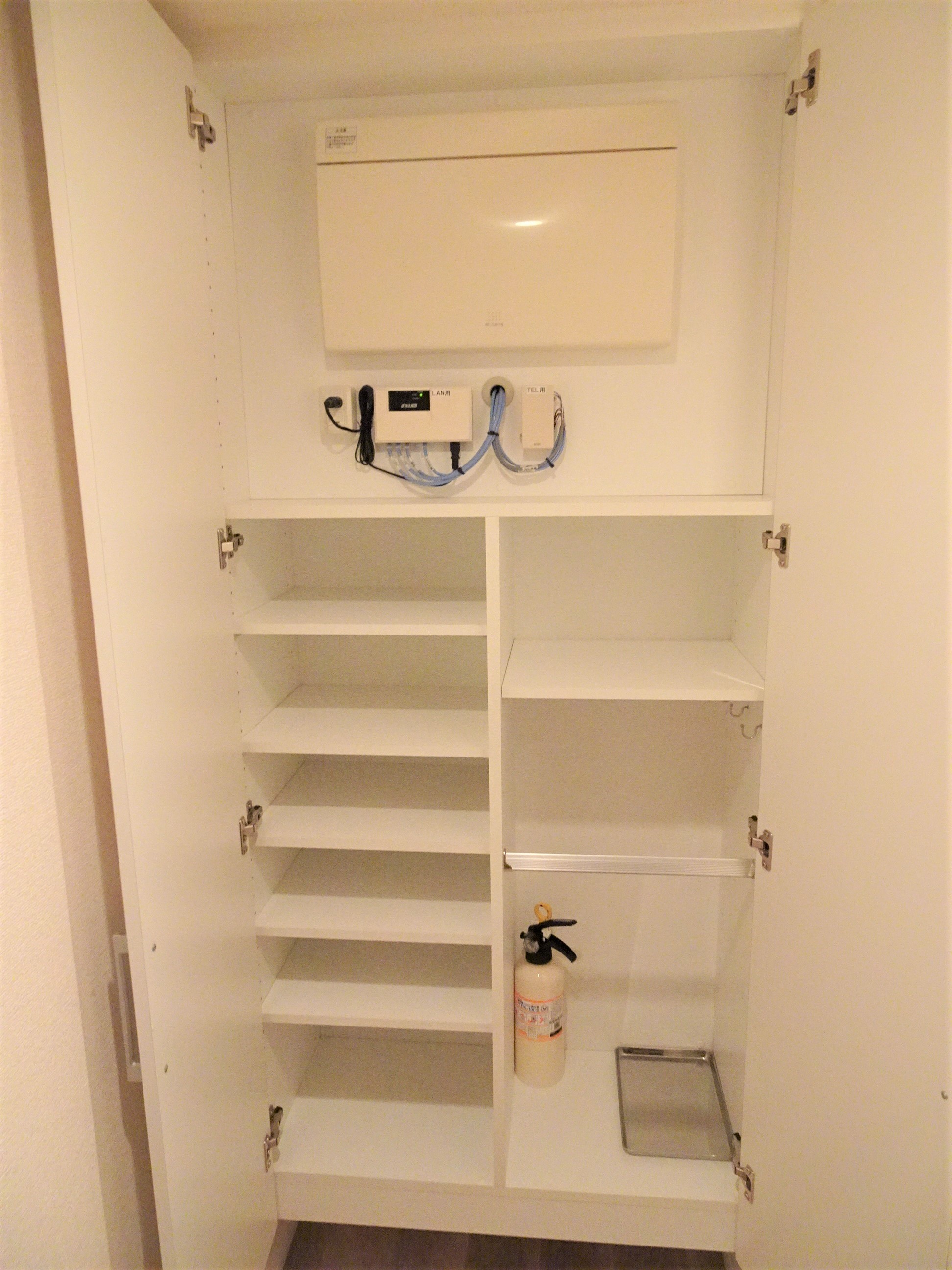 玄関　シューズクローゼット（実際のお部屋の画像です。）