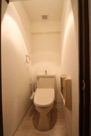 トイレ　参考イメージ写真。